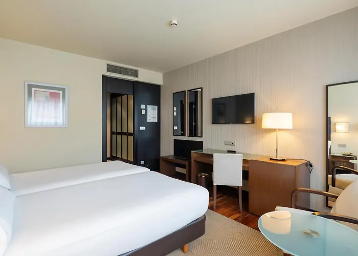 Attica21 Coruna 4* 아 코루냐