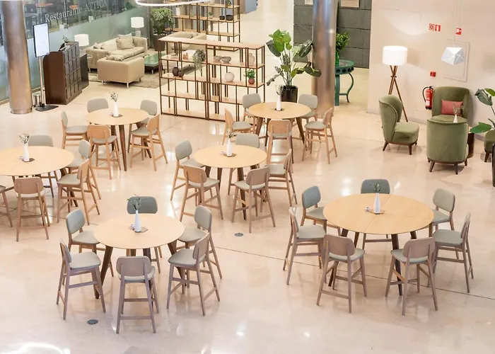 Attica21 Coruna 酒店 4*