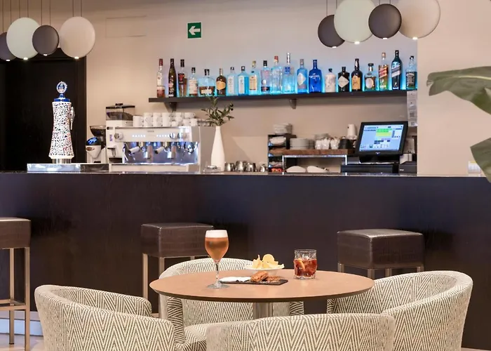 Attica21 Coruna 4* 아 코루냐