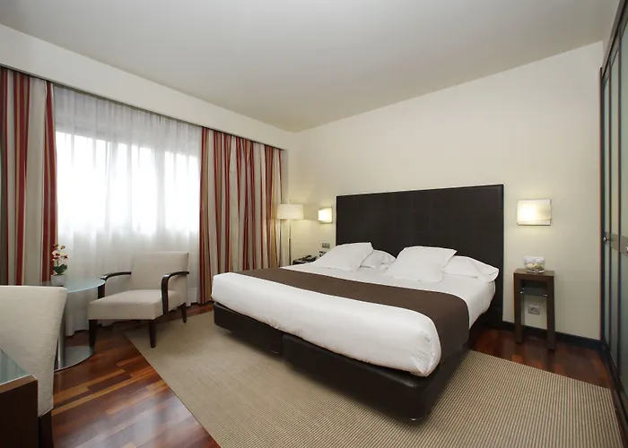 Attica21 Coruna 酒店 4*