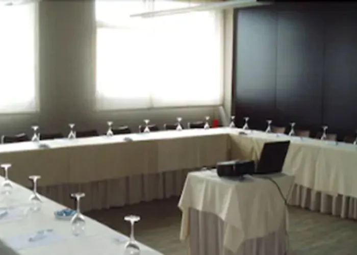 Attica21 Coruna 4* 아 코루냐